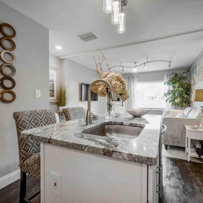 Апартаменти Chic Pad In Center Of Seminole Heights-322 Тампа Екстер'єр фото